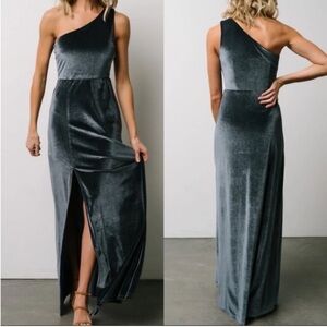 Baltic Born Tatiana Velvet‎ Gown one shoulder maxi dress sage green size Medium